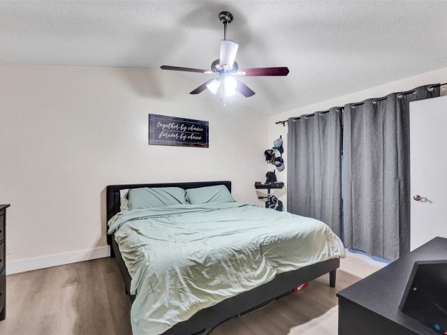 Продажа дома по адресу 895 SW 180th Ter - фото 6287603