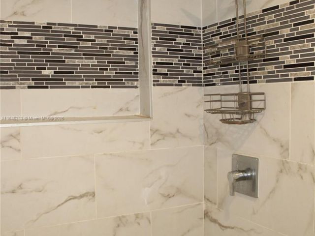 Продажа дома по адресу  - фото 6287543