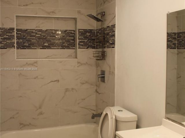 Продажа дома по адресу  - фото 6287546