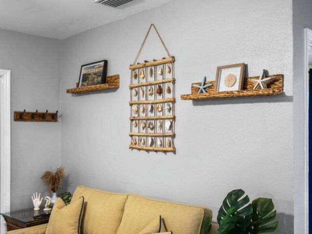 Продажа дома по адресу 5219 NE 20 Ter Terrace - фото 6288612