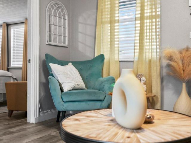 Продажа дома по адресу 5219 NE 20 Ter Terrace - фото 6288613