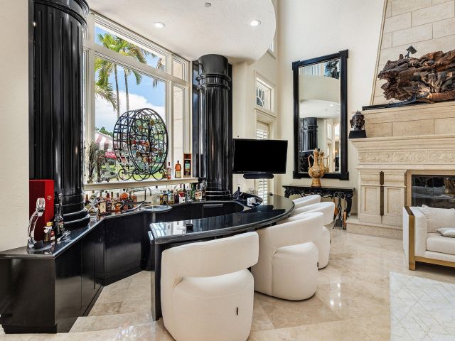 Продажа дома по адресу 319 Mizner Lake Estates Drive - фото 6318098