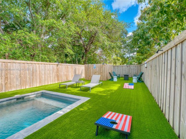 Дом в аренду по адресу 58 NW 52nd St 58 - фото 6289287