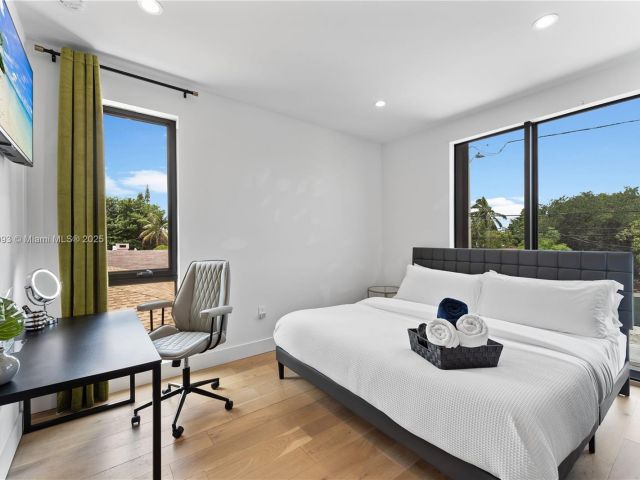 Дом в аренду по адресу 58 NW 52nd St 58 - фото 6289290