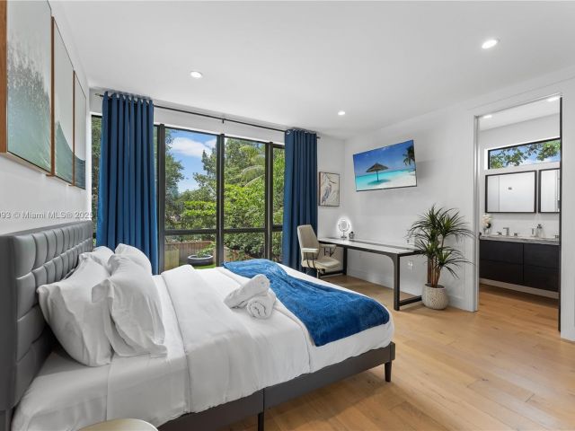 Дом в аренду по адресу 58 NW 52nd St 58 - фото 6289296