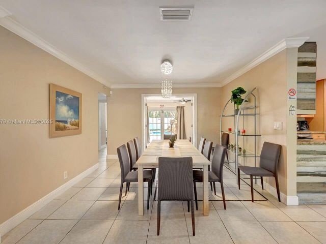 Дом в аренду по адресу 1228 Johnson St - фото 6287572