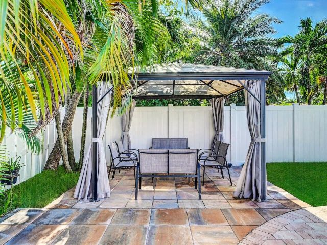 Дом в аренду по адресу 1228 Johnson St - фото 6287578