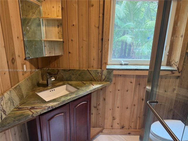 Дом в аренду по адресу 612 SW 11th Ct 612 - фото 6288248