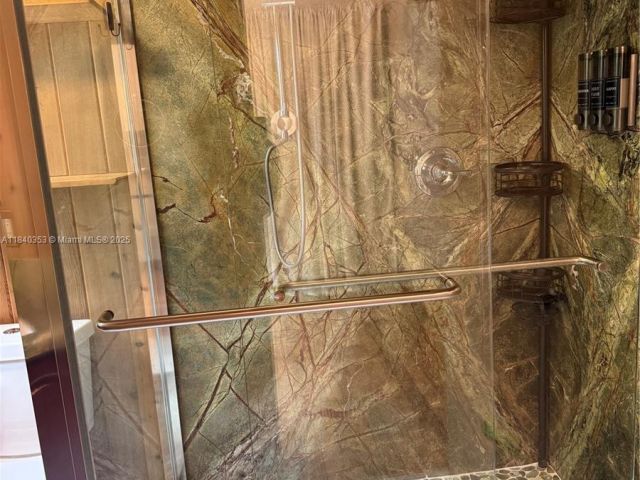 Дом в аренду по адресу 612 SW 11th Ct 612 - фото 6288249