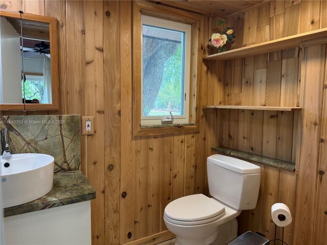 Дом в аренду по адресу 612 SW 11th Ct 612 - фото 6288259