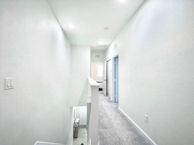 Дом в аренду по адресу 378 NE 47th Pl 378 - фото 6288889