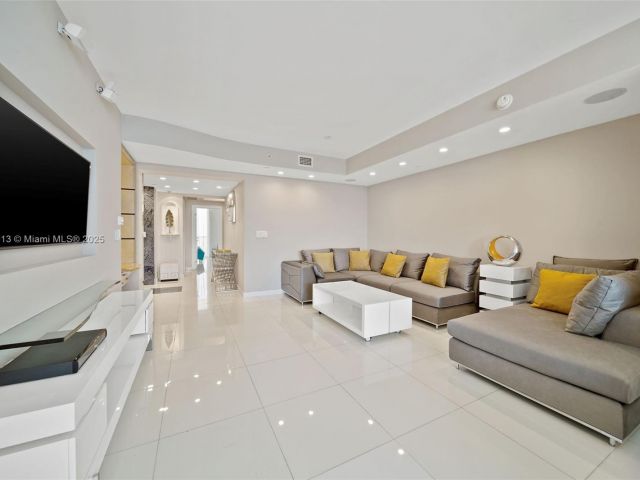 Квартира в аренду номер4205 (AVAILABLE NOW) - фото 6293325