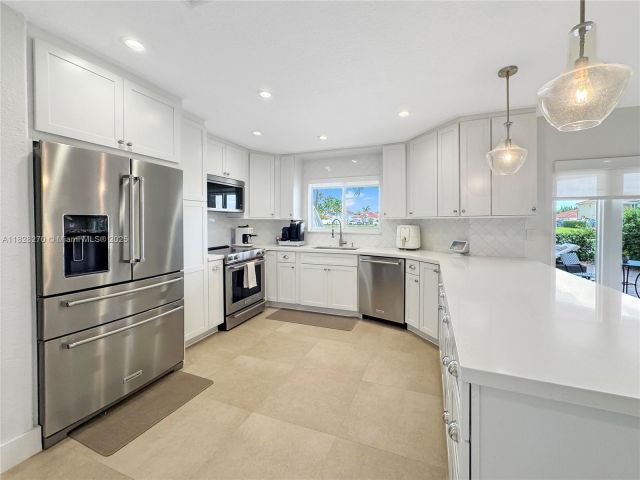 Продажа дома по адресу 15863 SW 55th Ter - фото 6293166