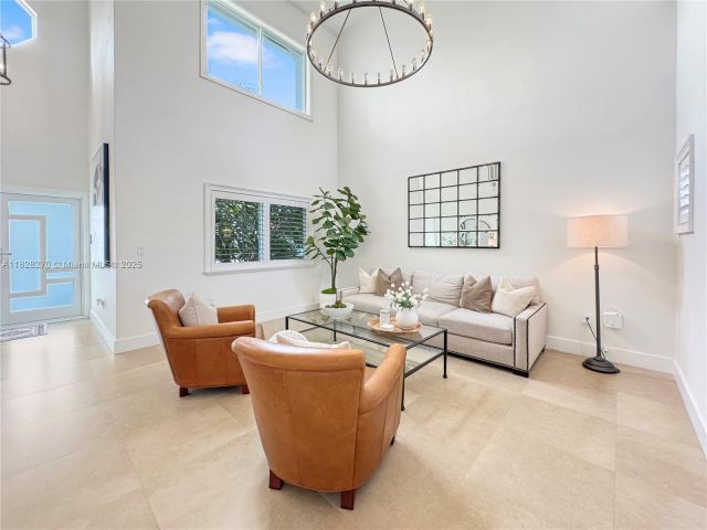 Продажа дома по адресу 15863 SW 55th Ter - фото 6293172