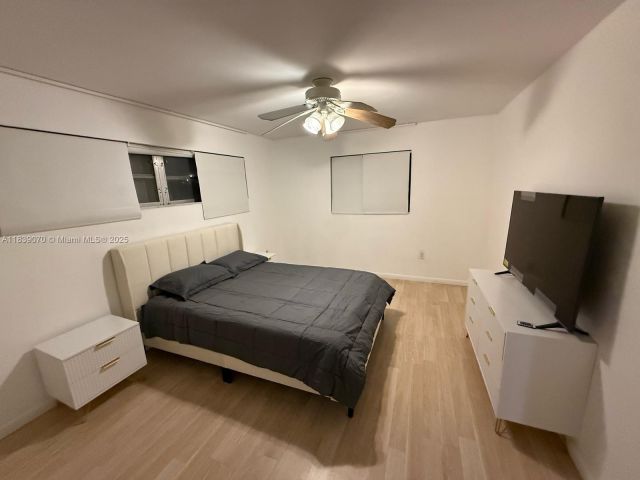 Дом в аренду по адресу 301 186th St - фото 6291924