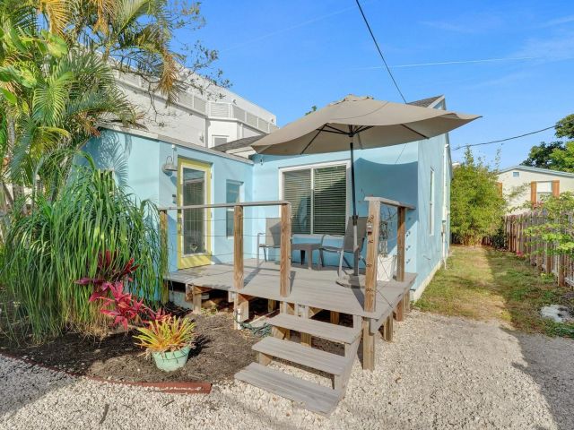 Продажа дома по адресу 301 SW 9th - фото 6291241