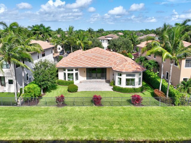 Продажа дома по адресу 8365 Hawks Gully Avenue - фото 6316233