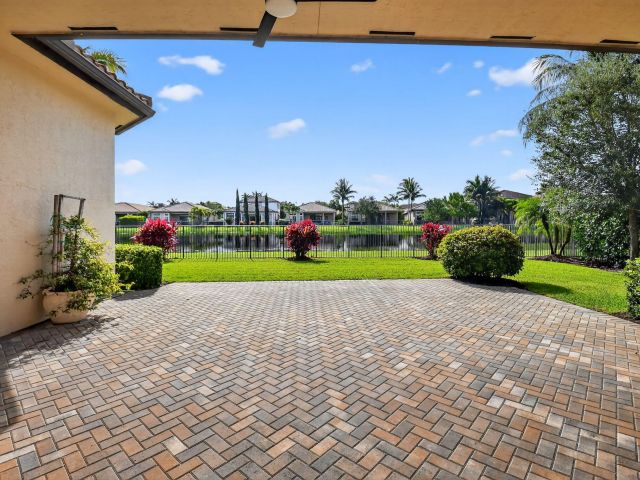 Продажа дома по адресу 8365 Hawks Gully Avenue - фото 6316237