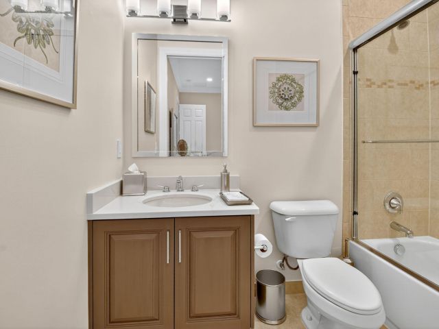 Продажа дома по адресу 8365 Hawks Gully Avenue - фото 6316240