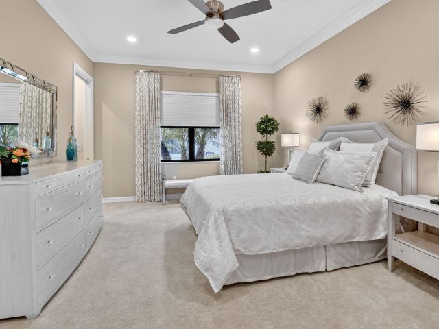 Продажа дома по адресу 8365 Hawks Gully Avenue - фото 6316244