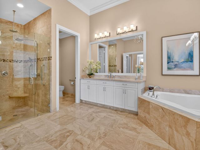 Продажа дома по адресу 8365 Hawks Gully Avenue - фото 6316246