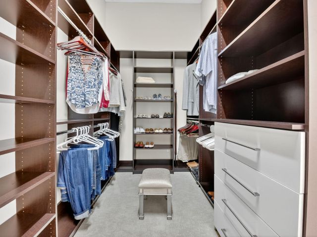 Продажа дома по адресу 8365 Hawks Gully Avenue - фото 6316249