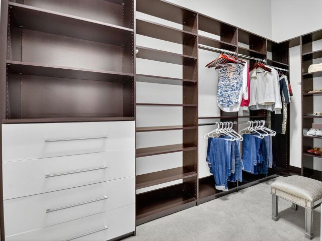 Продажа дома по адресу 8365 Hawks Gully Avenue - фото 6316250