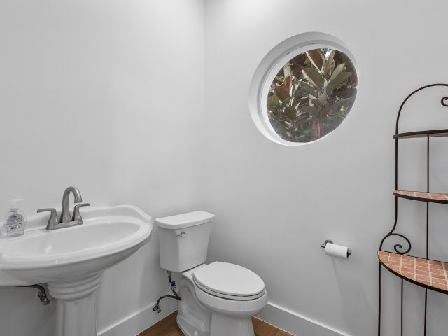 Продажа дома по адресу 17081 Newport Club Drive - фото 6318586