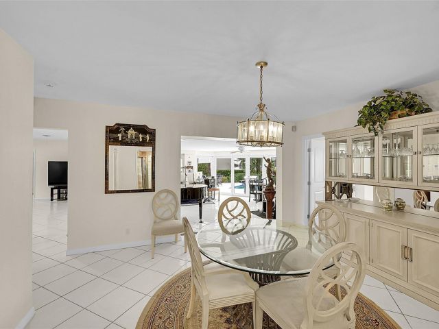 Продажа дома по адресу 2920 NE 23rd St - фото 6293107