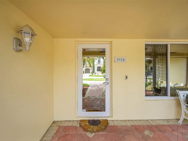 Продажа дома по адресу 2920 NE 23rd St - фото 6293117