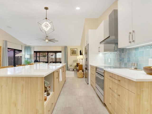 Дом в аренду по адресу 1740 NW 21st Court - фото 6316140