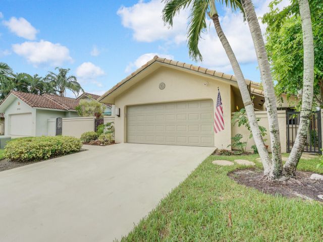 Дом в аренду по адресу 1740 NW 21st Court - фото 6316153