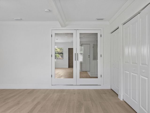 Дом в аренду по адресу 3015 Robert Road - фото 6294690