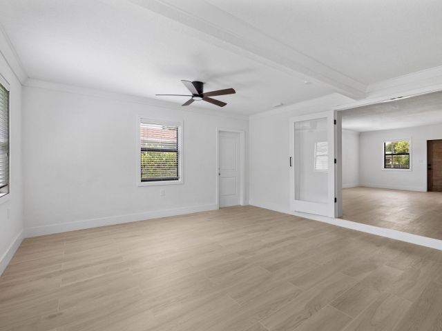 Дом в аренду по адресу 3015 Robert Road - фото 6294692