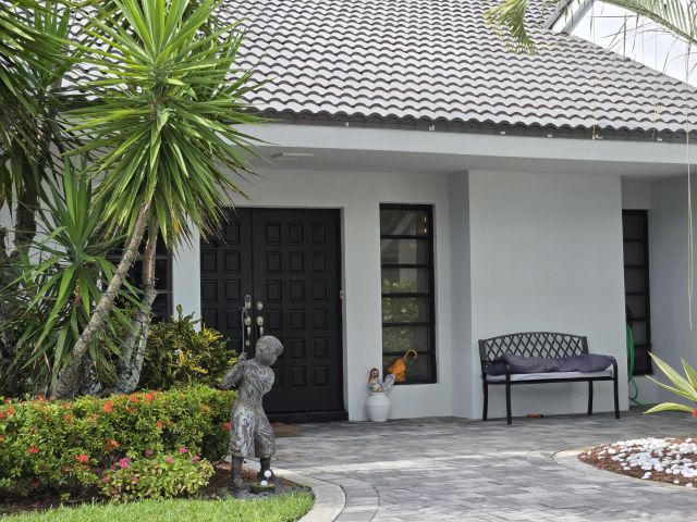 Продажа дома по адресу 10718 Boca Woods Lane - фото 6317436