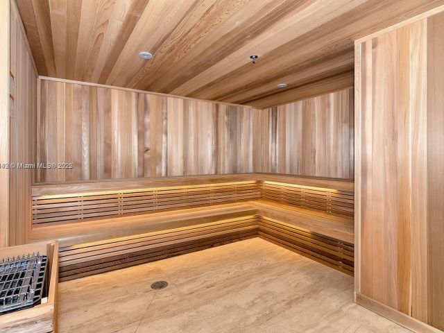 Продажа квартиры #1205 - фото 6294017