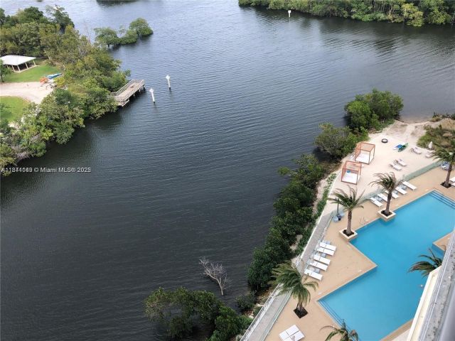 Продажа квартиры #1205 - фото 6294020