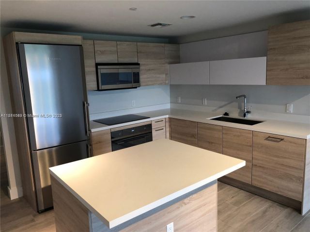 Продажа квартиры #1205 - фото 6294028