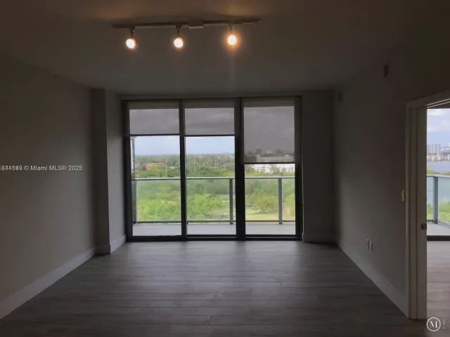 Продажа квартиры #1205 - фото 6294030