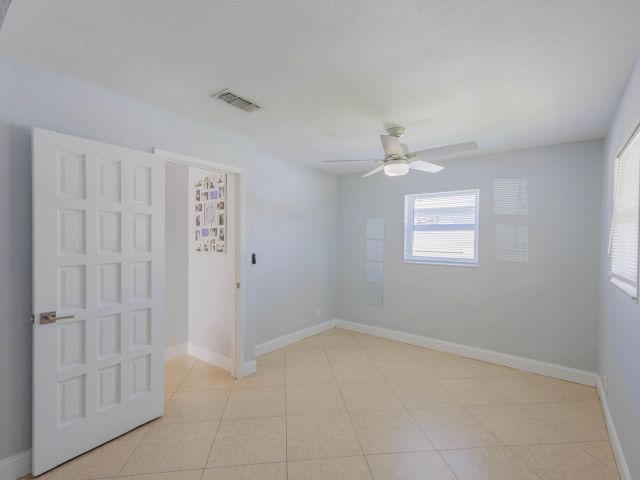 Продажа дома по адресу 2578 Kentucky Street - фото 6299404