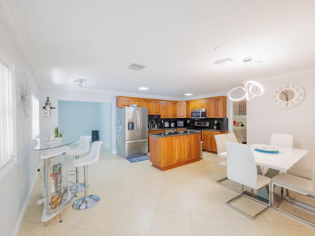 Продажа дома по адресу 2578 Kentucky Street - фото 6299413