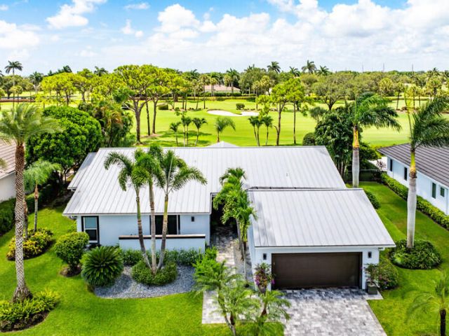 Продажа дома по адресу 4840 Cherry Laurel Lane - фото 6675415