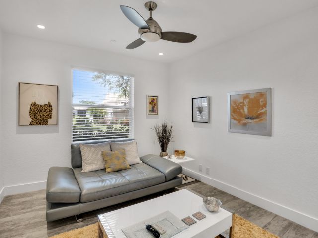 Продажа дома по адресу 16677 Los Gatos Drive - фото 6315547