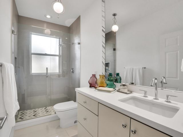 Продажа дома по адресу 16677 Los Gatos Drive - фото 6315548