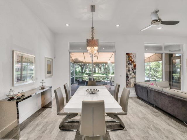 Продажа дома по адресу 16677 Los Gatos Drive - фото 6315558