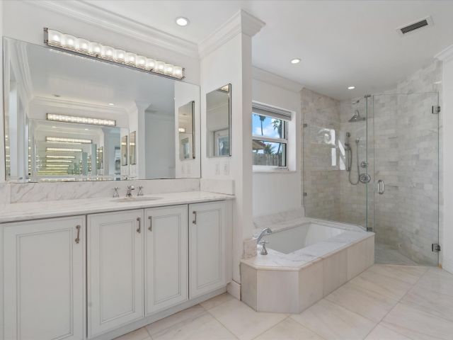 Дом в аренду по адресу 799 NW 7th Drive - фото 6318312