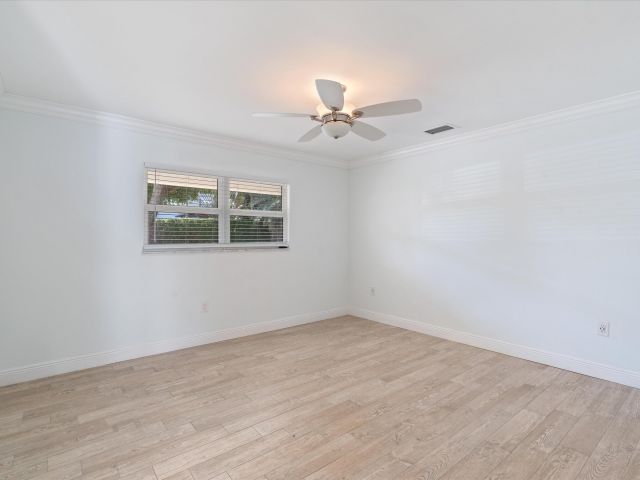 Дом в аренду по адресу 799 NW 7th Drive - фото 6318316