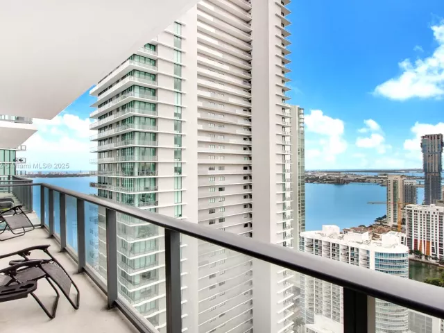 Продажа квартиры #3607 - фото 6299077