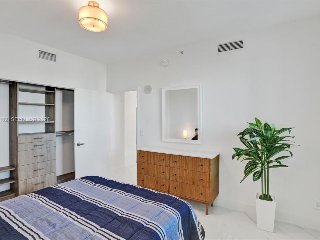 Квартира в аренду номер2404 - фото 6300512