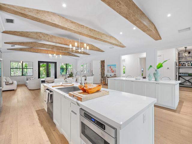 Продажа дома по адресу 5401 S Olive Avenue - фото 6321224